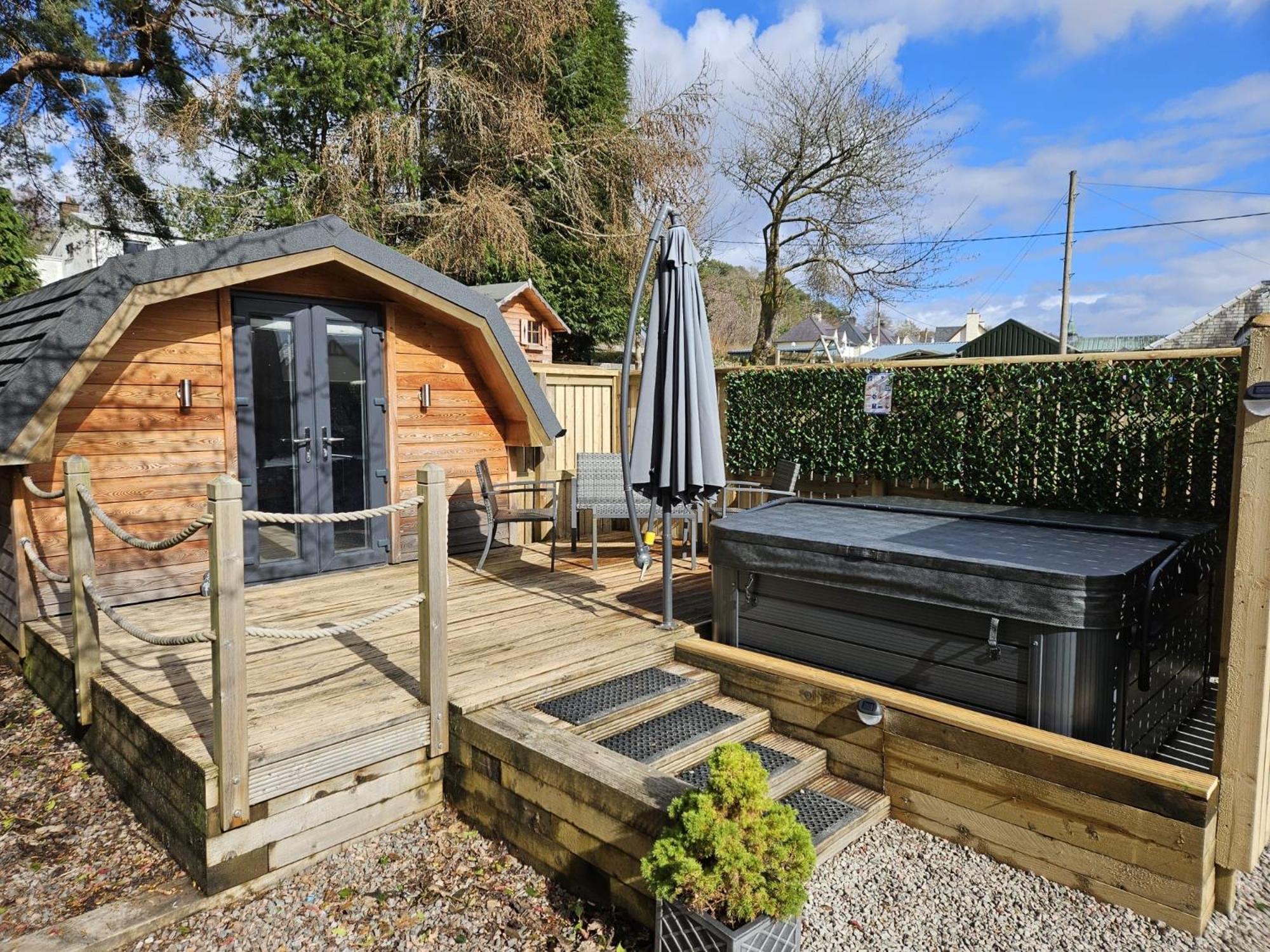 Morvan Pod & Hot Tub Fort William Exterior photo